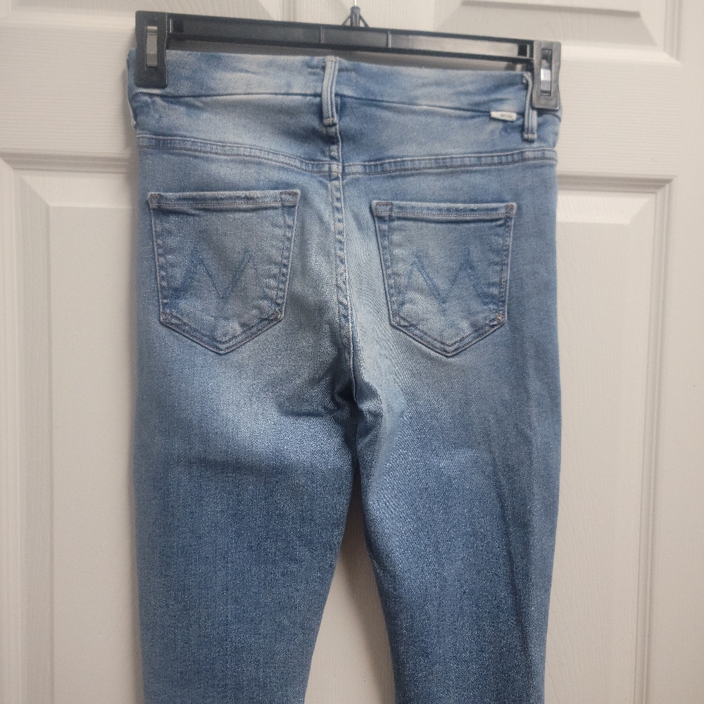MOTHER Light Blue HIGH WAISTED LOOKER  ANKLE FRAY JEANS - Picture 10 of 14